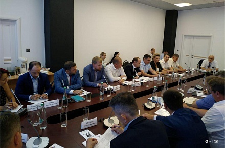 Импортозамещение обсудил гендиректор ПДМ на встрече с делегацией из Ульяновска